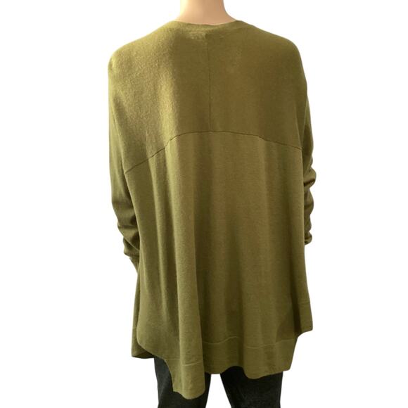 Neiman Marcus Cashmere Collection Asymmetric V-Neck Cardigan Olive Green M - Picture 3 of 7